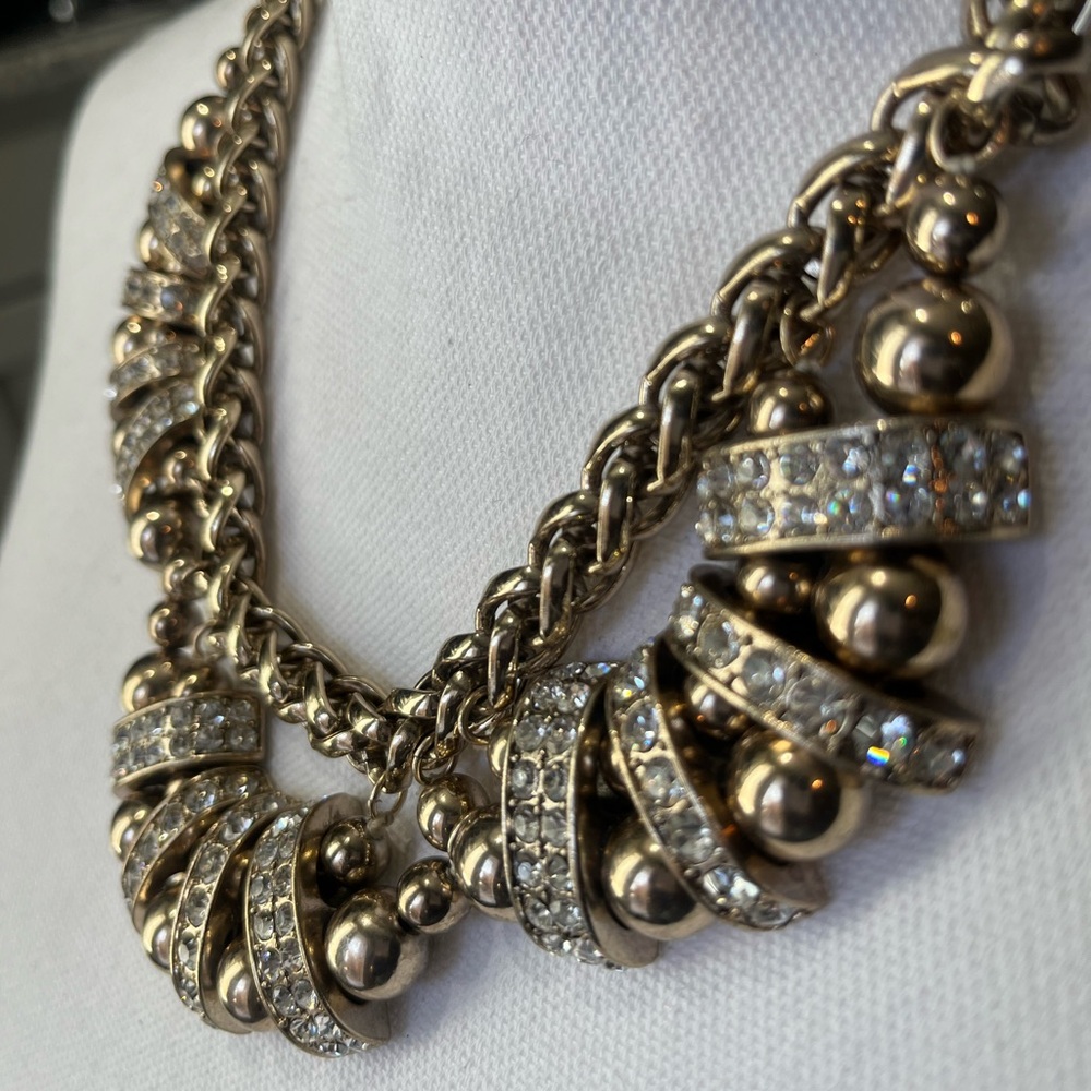 Statement Necklace - Picture 5 of 9